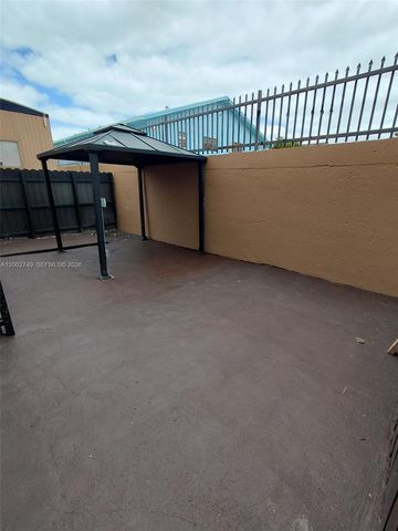 5435 W 24th Ave 14, Hialeah, FL 33016