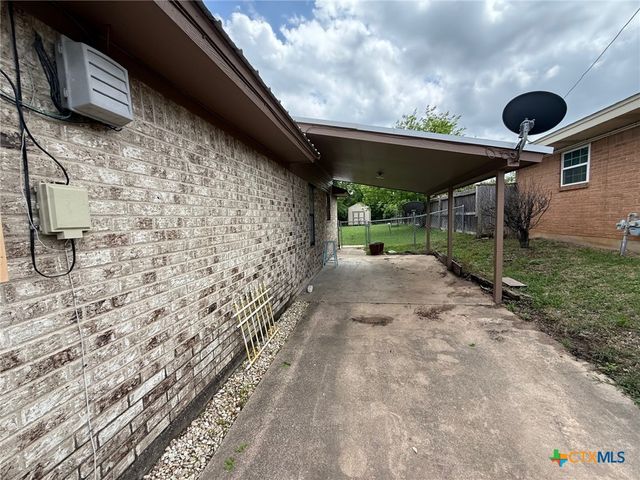 1506 Saint Louis Street, Gatesville, TX 76528