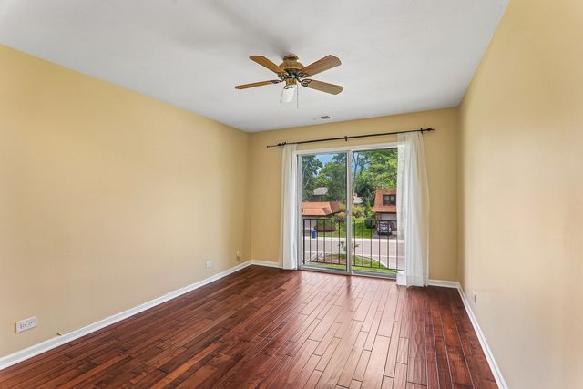 3950 Dundee Road 203, Northbrook, IL 60062