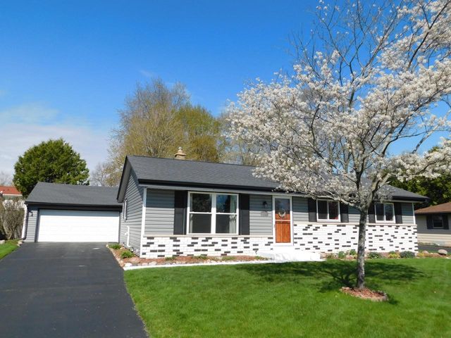 309 Judge DRIVE, Saukville, WI 53080