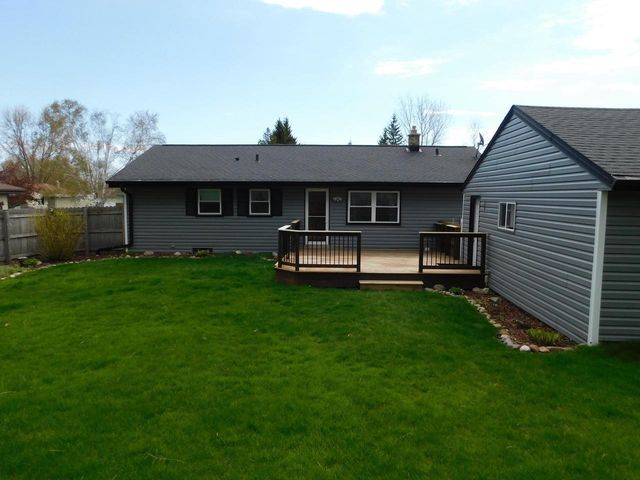 309 Judge DRIVE, Saukville, WI 53080