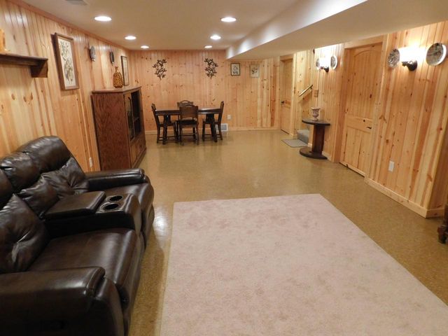 309 Judge DRIVE, Saukville, WI 53080