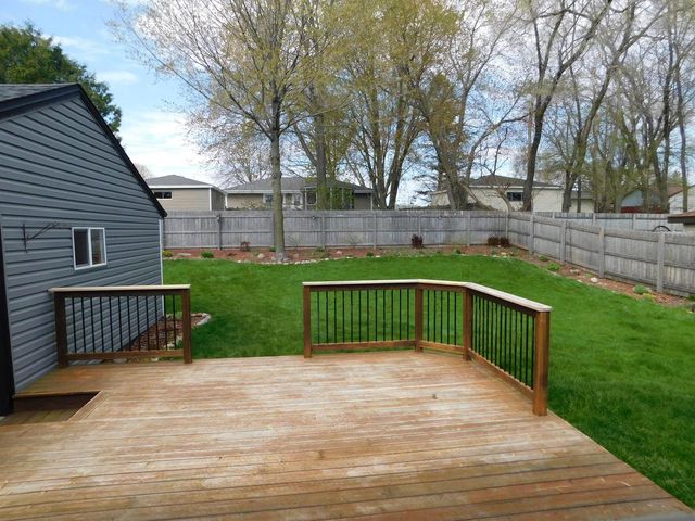 309 Judge DRIVE, Saukville, WI 53080