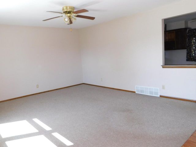 309 Judge DRIVE, Saukville, WI 53080
