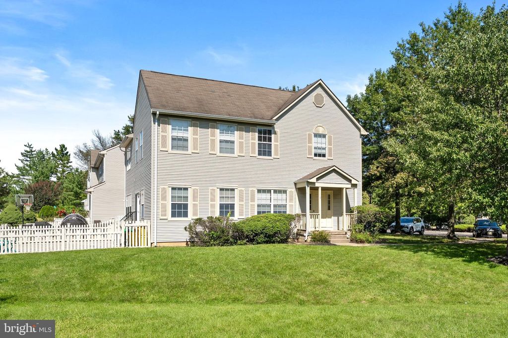 119 CROMWELL DR, ROBBINSVILLE, NJ 08691 — photo 2