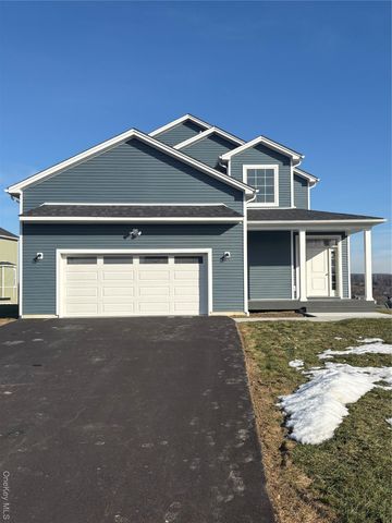 34 Dartmouth Drive, Poughkeepsie, NY 12603