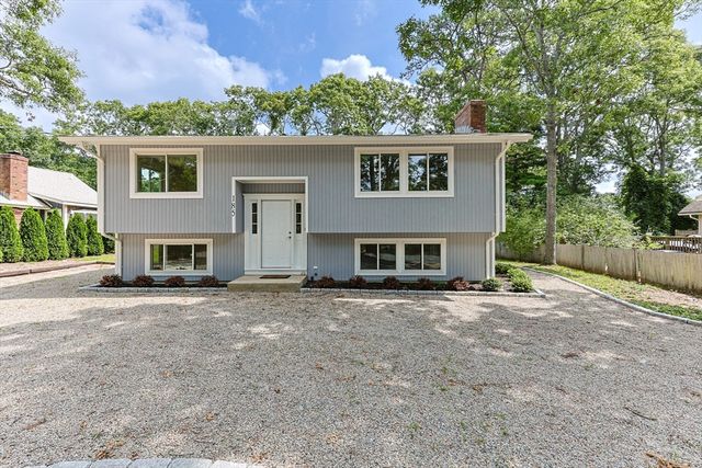 185 Wheeler Road, Mashpee, MA 02649