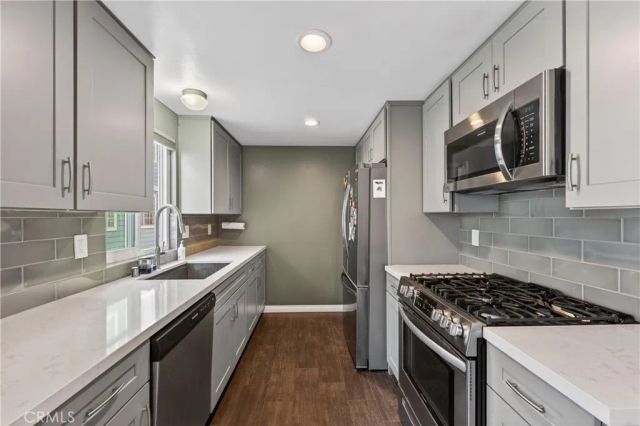 107 W Spring C, Long Beach, CA 90806