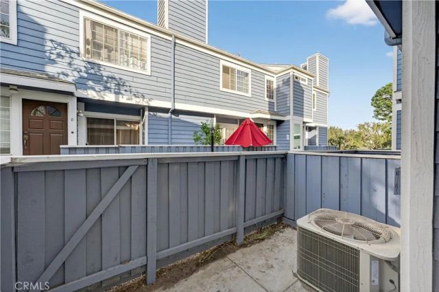 107 W Spring C, Long Beach, CA 90806