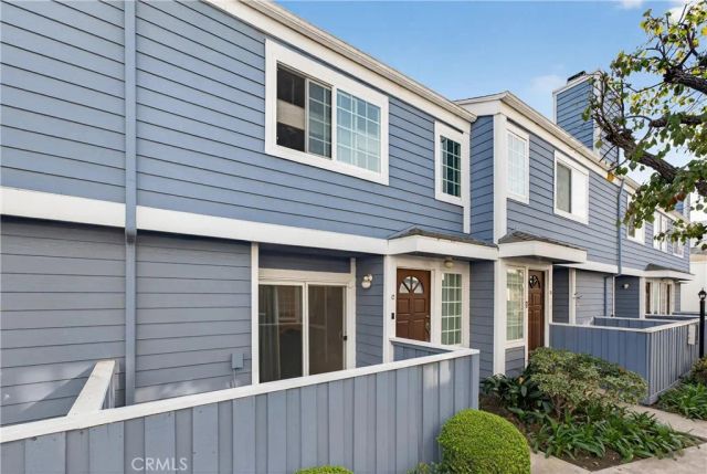 107 W Spring C, Long Beach, CA 90806