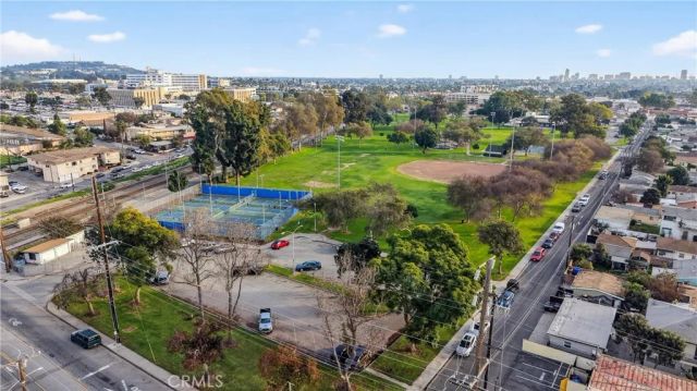 107 W Spring C, Long Beach, CA 90806