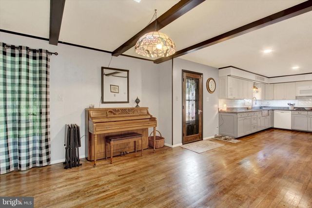 9277 MEADOWBROOK DR, Waynesboro, PA 17268