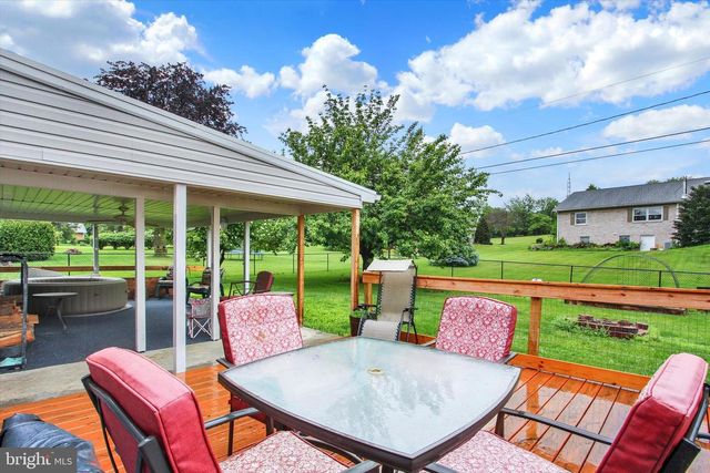 9277 MEADOWBROOK DR, Waynesboro, PA 17268