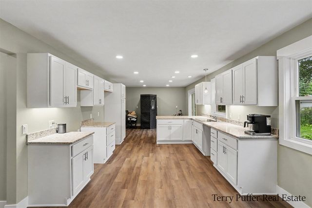1107 Lancelot Drive, Muskegon, MI 49445