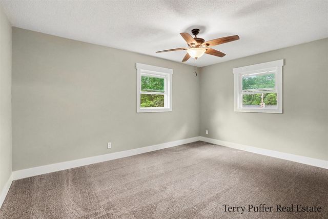 1107 Lancelot Drive, Muskegon, MI 49445