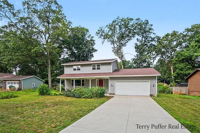 1107 Lancelot Drive, Muskegon, MI 49445