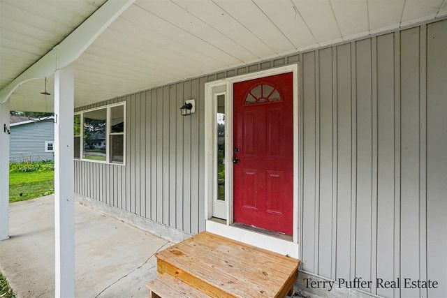 1107 Lancelot Drive, Muskegon, MI 49445
