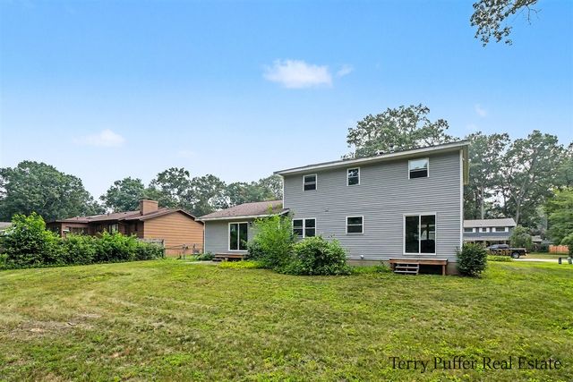 1107 Lancelot Drive, Muskegon, MI 49445