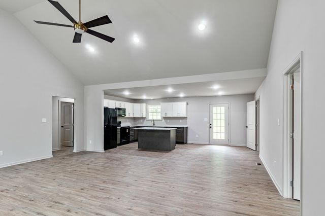 2979 Demastus Rd, Lewisburg, TN 37091