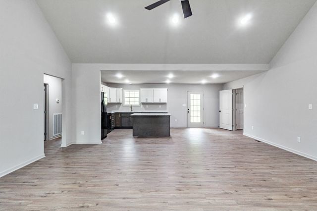 2979 Demastus Rd, Lewisburg, TN 37091