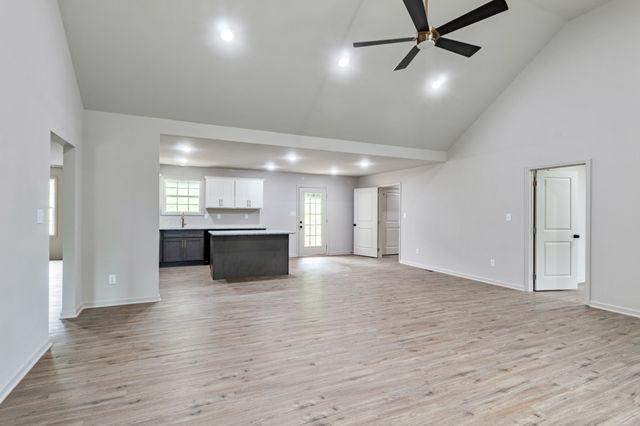 2979 Demastus Rd, Lewisburg, TN 37091