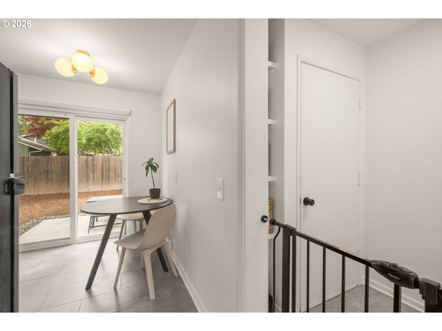 9880 Sw 80TH Ave, Portland, OR 97223