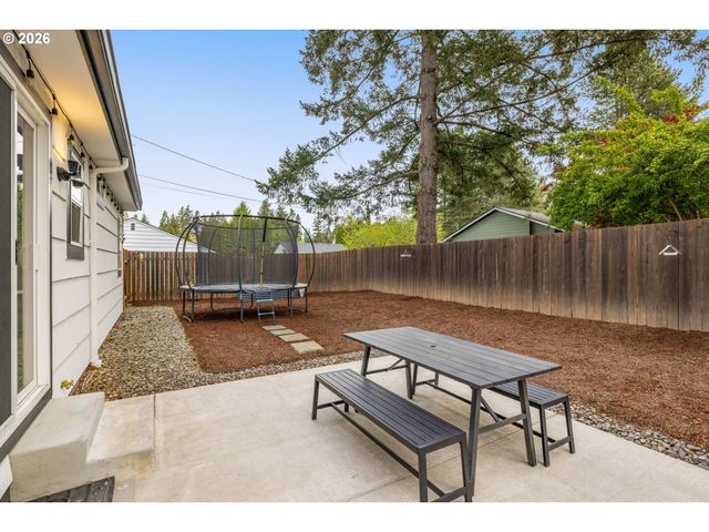 9880 Sw 80TH Ave, Portland, OR 97223