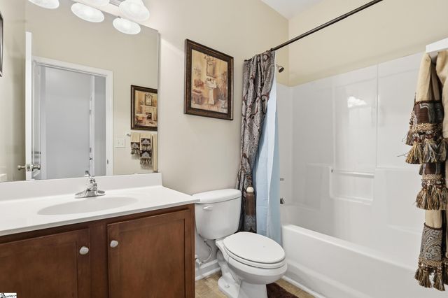 124 Ashington Drive, Simpsonville, SC 29680