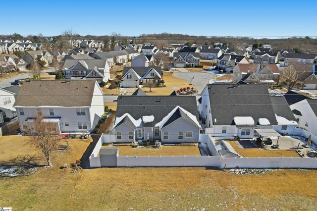 124 Ashington Drive, Simpsonville, SC 29680