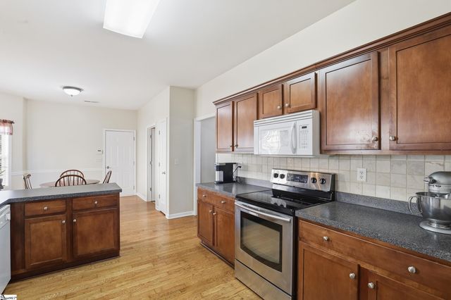 124 Ashington Drive, Simpsonville, SC 29680