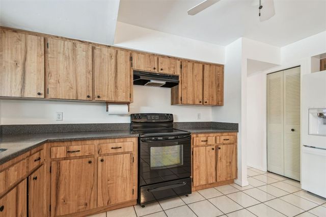 6107 OAK FERN COURT, Temple Terrace, FL 33617