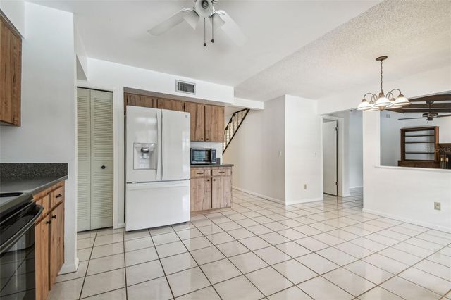 6107 OAK FERN COURT, Temple Terrace, FL 33617