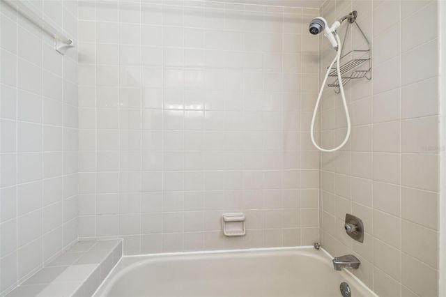 6107 OAK FERN COURT, Temple Terrace, FL 33617