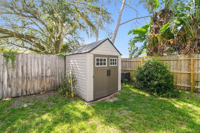 6107 OAK FERN COURT, Temple Terrace, FL 33617