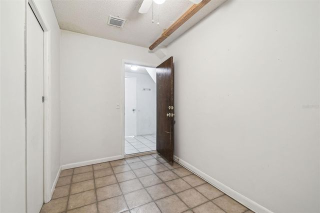 6107 OAK FERN COURT, Temple Terrace, FL 33617