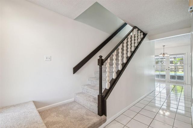 6107 OAK FERN COURT, Temple Terrace, FL 33617