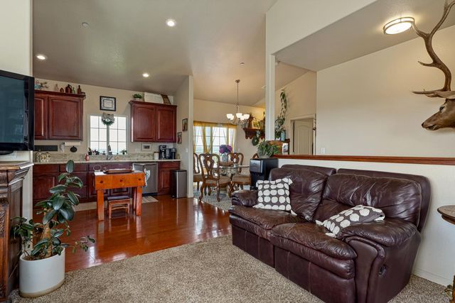 3049 Patriot Way, Valley Springs, CA 95252