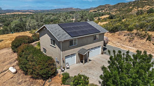 3049 Patriot Way, Valley Springs, CA 95252