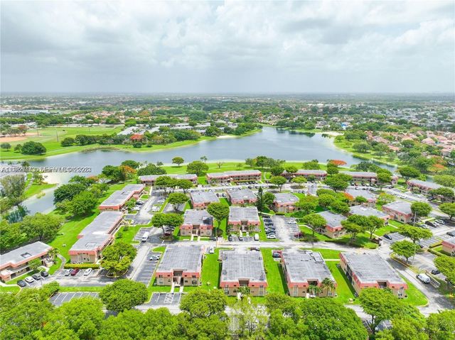 14915 SW 104th St 20-24, Miami, FL 33196