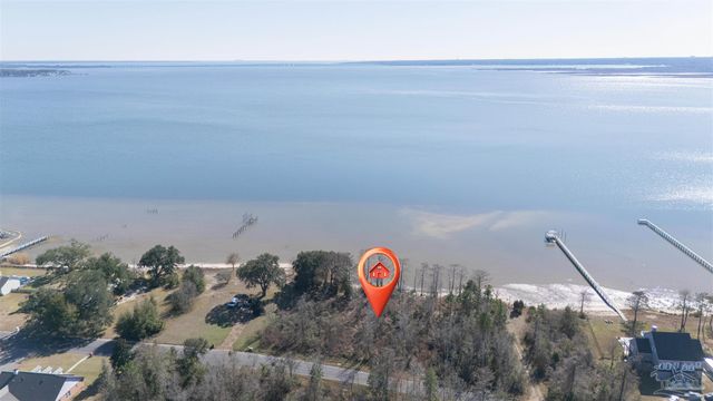 3825 Andrew Jackson Dr, Pace, FL 32571