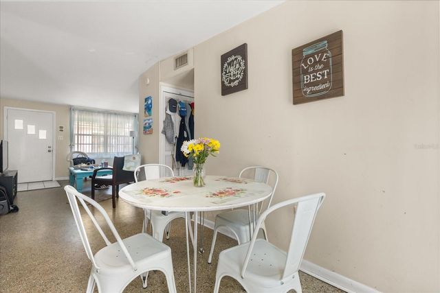 1595 HOWARD PLACE A & B, Largo, FL 33770