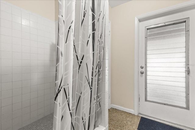 1595 HOWARD PLACE A & B, Largo, FL 33770