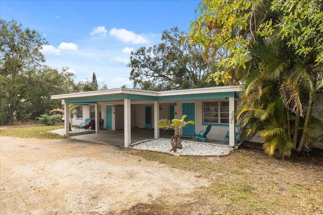 1595 HOWARD PLACE A & B, Largo, FL 33770