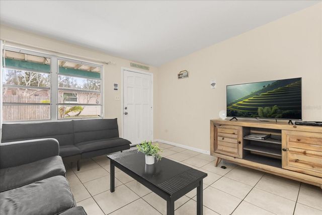 1595 HOWARD PLACE A & B, Largo, FL 33770