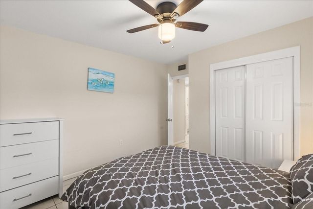 1595 HOWARD PLACE A & B, Largo, FL 33770