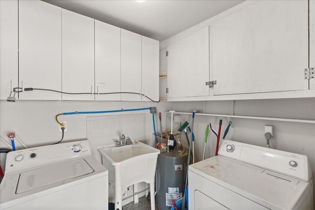 1595 HOWARD PLACE A & B, Largo, FL 33770