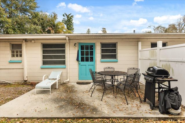 1595 HOWARD PLACE A & B, Largo, FL 33770