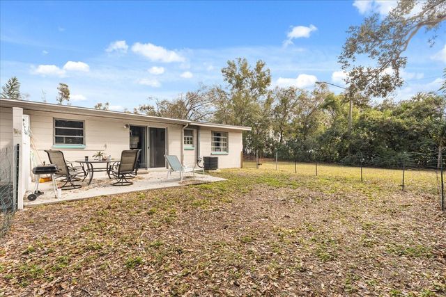 1595 HOWARD PLACE A & B, Largo, FL 33770