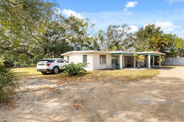 1595 HOWARD PLACE A & B, Largo, FL 33770