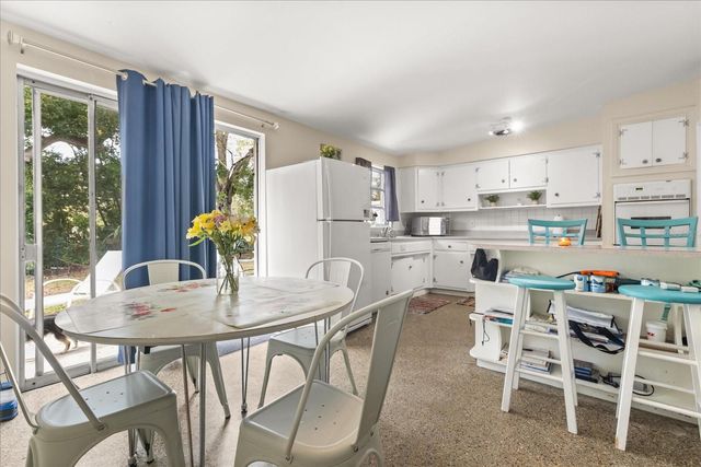 1595 HOWARD PLACE A & B, Largo, FL 33770